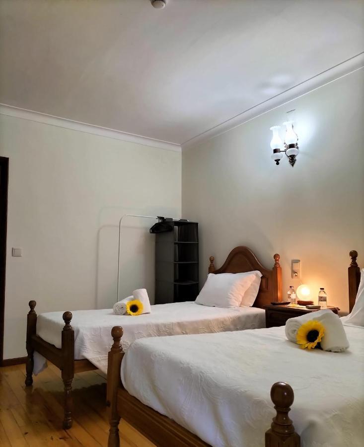 Anoitecer Itinerante Al - Antiga Residencial O Garfo Bed & Breakfast Ponte de Lima Exterior photo